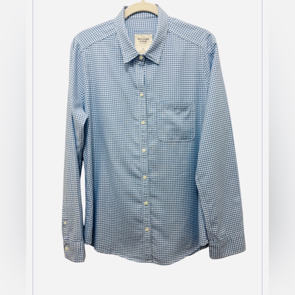 Abercrombie & Fitch Women’s XL Button Down Shirt 100% Cotton Light Blue & White.